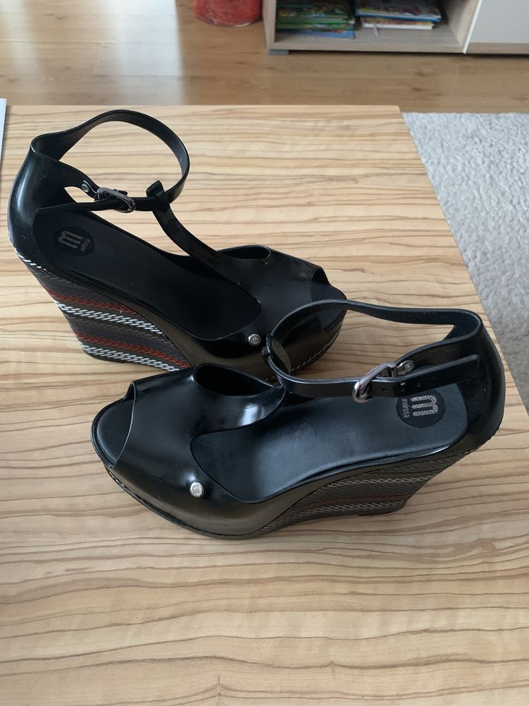 Сандали на платформа Melissa
