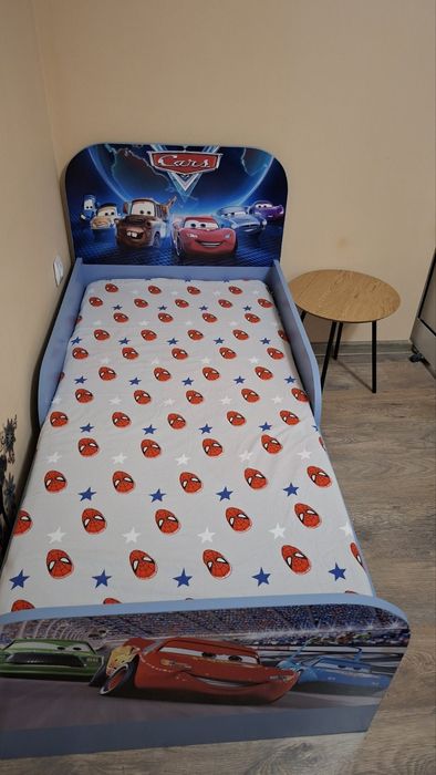 Продавам детско легло