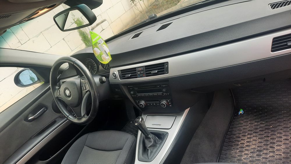 Vând Bmw e90 318d