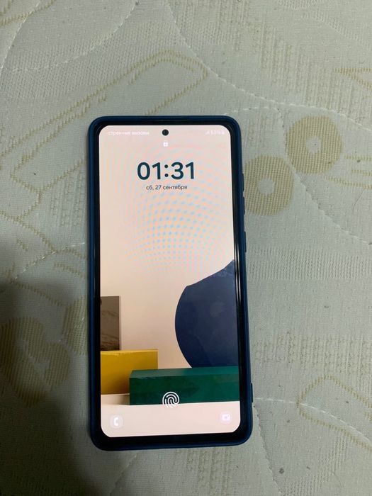 Samsung A72.