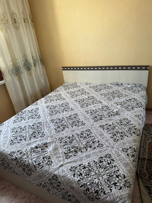 Спальный гарнитур срочно