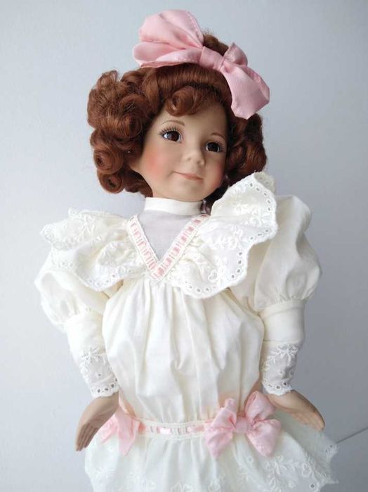 Papusa de portelan Dianna Effner - The Good Little Girl with a Curl