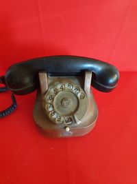 Стар немски телефон от мед