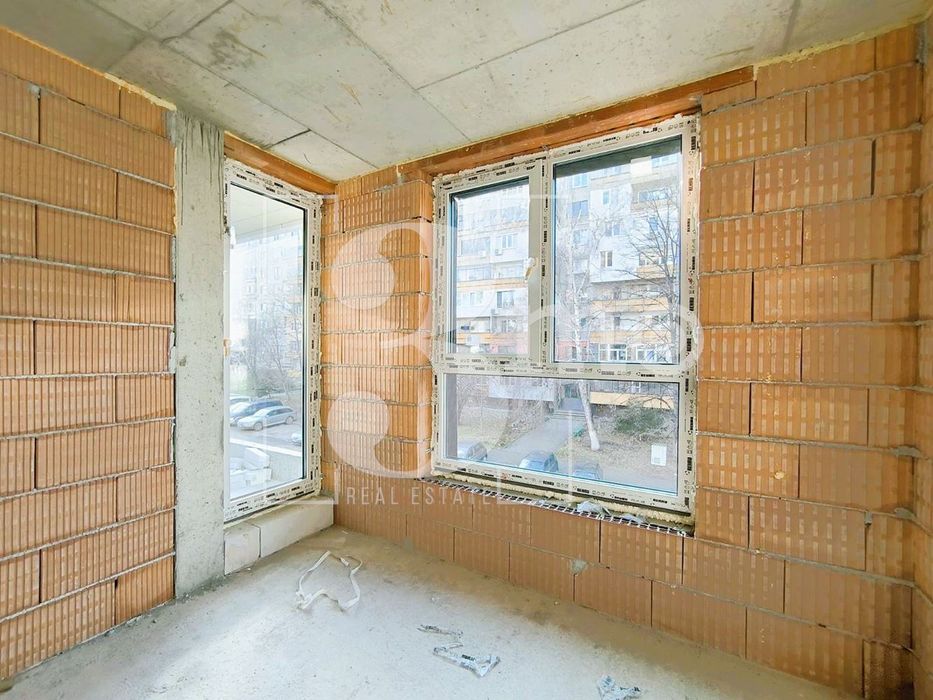 Продава се Двустаен апартамент в София, Люлин 5 - 70 кв.м за 1643 €/кв.м - Снимка #1