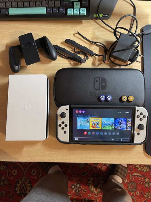 Nintendo Switch OLED прошитый, весь комплект