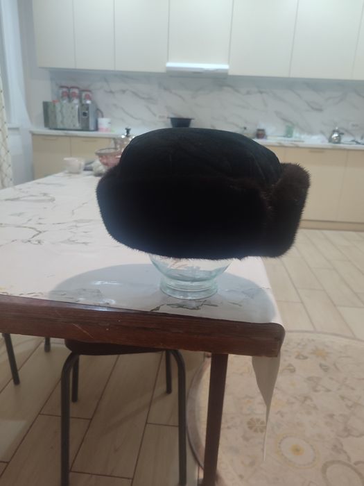 Продам норковую шапку.