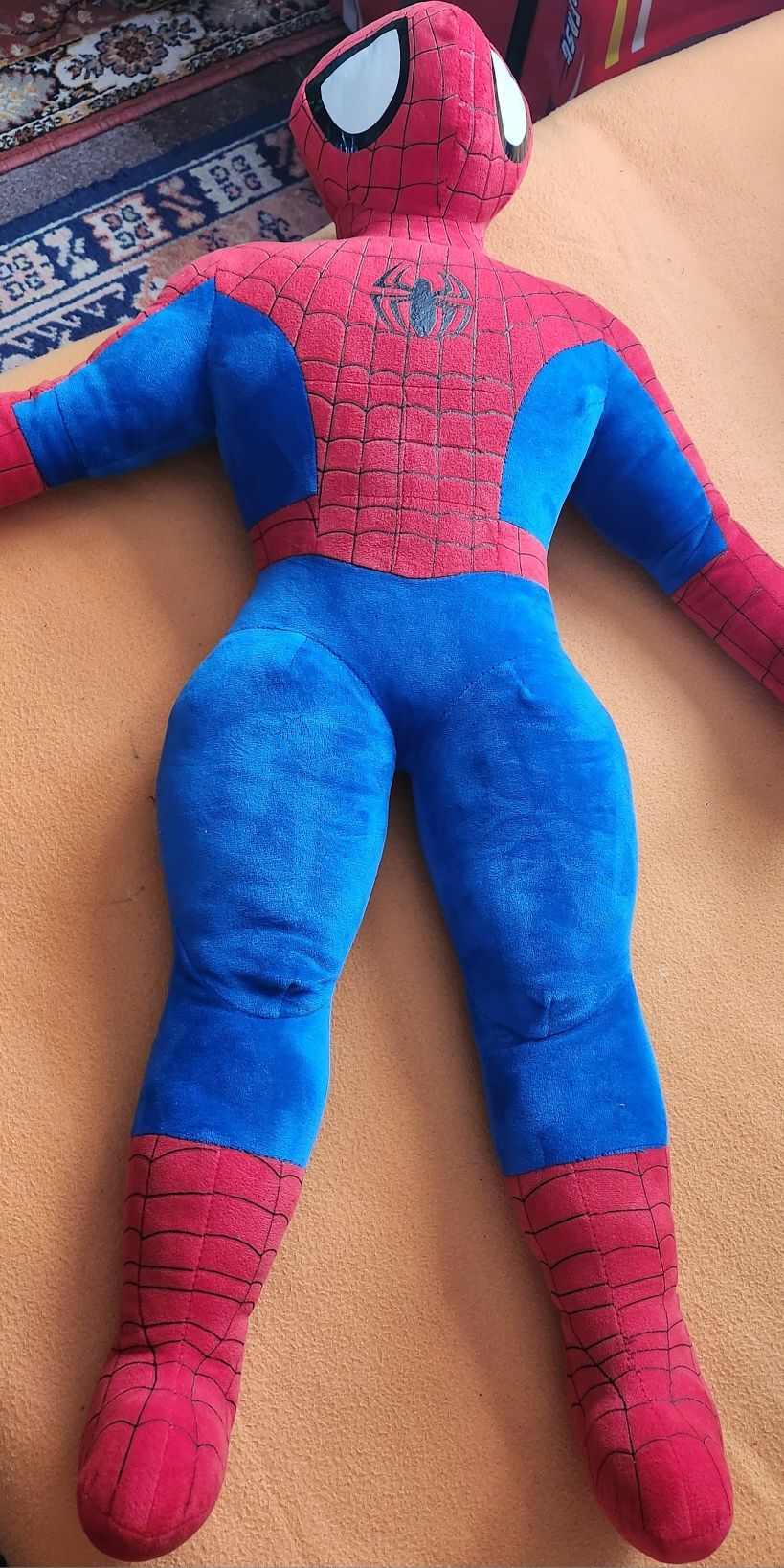 Spiderman mare de plus