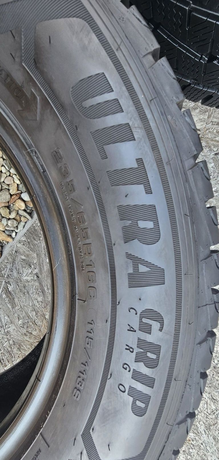 Anvelopa Michelin  255/50 R19 107V Goodyear 235/65 R16C 115/113