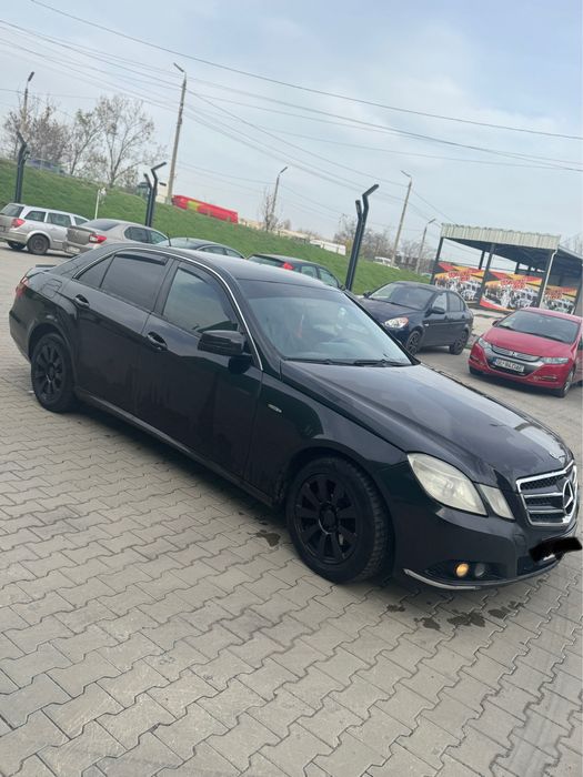 Vand  sau schimb e220!!