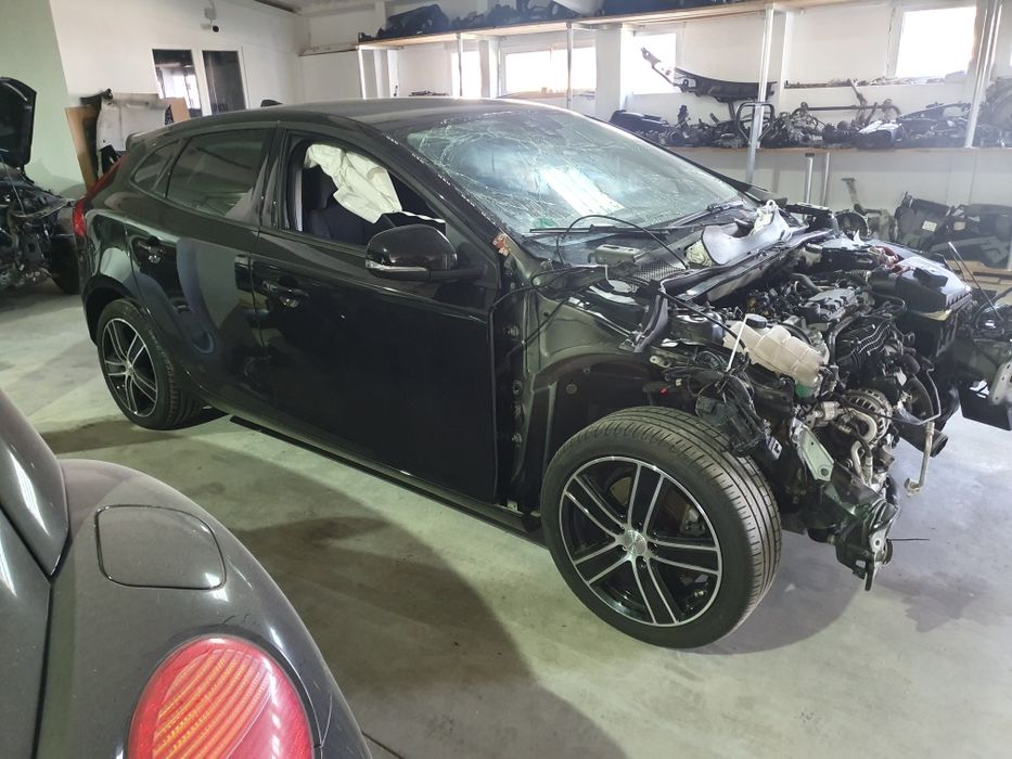 Volvo V40 , T3 , 2017 , 61000 KM , euro 6 , 2.0 benzina