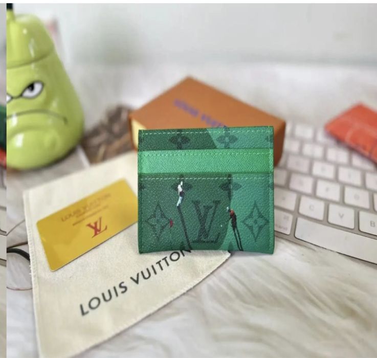Louis vuitton card holder