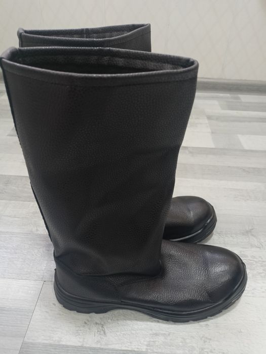 Керзивый у́тик размер 40