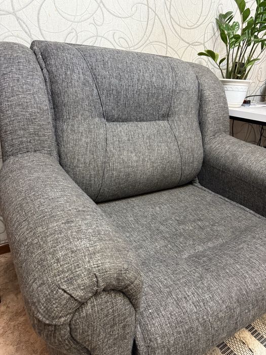 Продам за 2000 тыс кресло