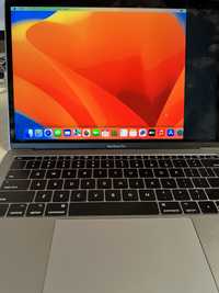 MacBook Pro 13", 2017, 2 porturi usb - ecran defect