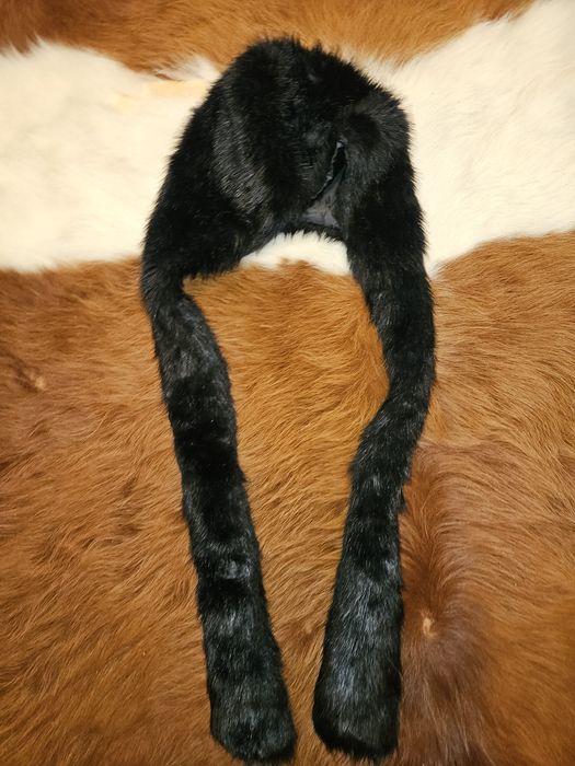 Vand caciula lunga din blana eco poate fi folosita lungimea ca fular