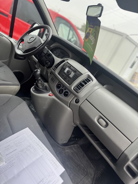 Opel Vivaro / Navi / Ac / Portbagaj Thule /