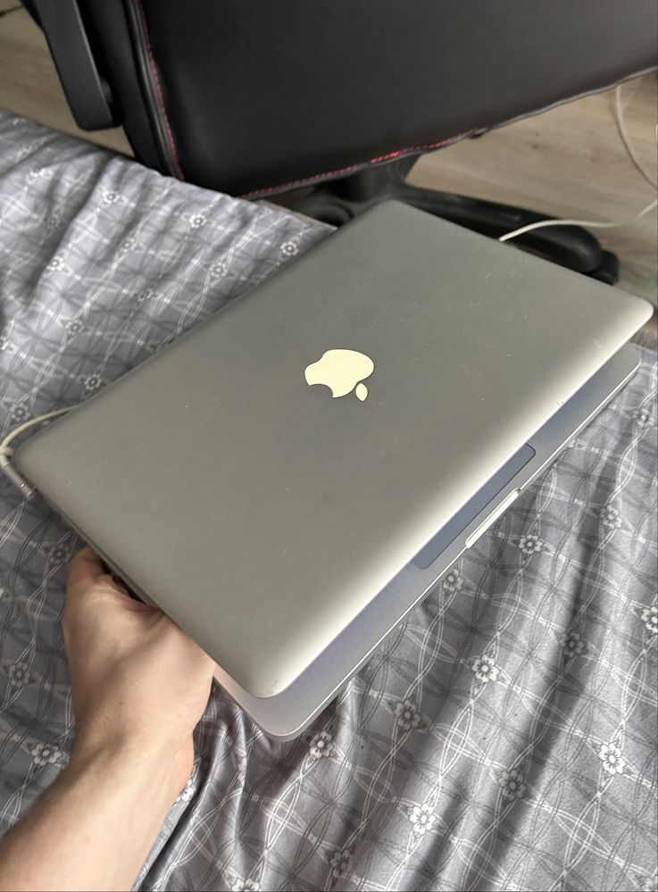 Laptop MacBook Pro 13 inch / stare tehnica 10/10