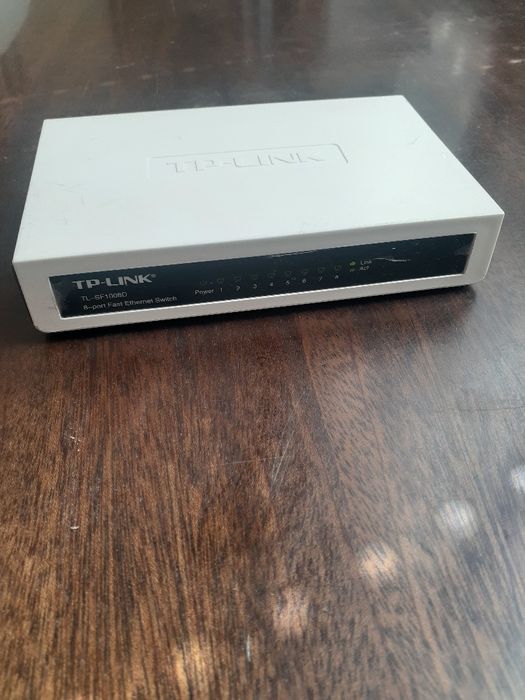 Коммутатор 8-ми портовый TP-LINK