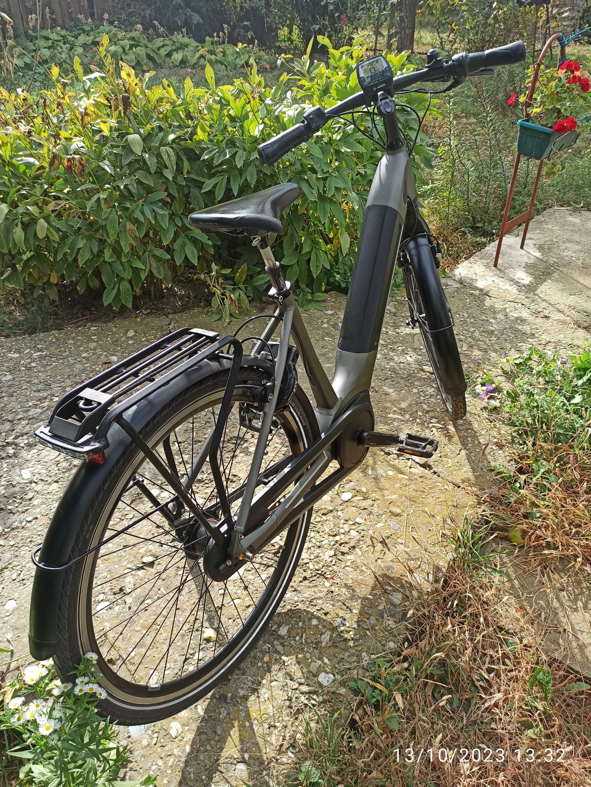 Vand,sau schimb bicicleta electrica cu bicicleta electrica pliabila