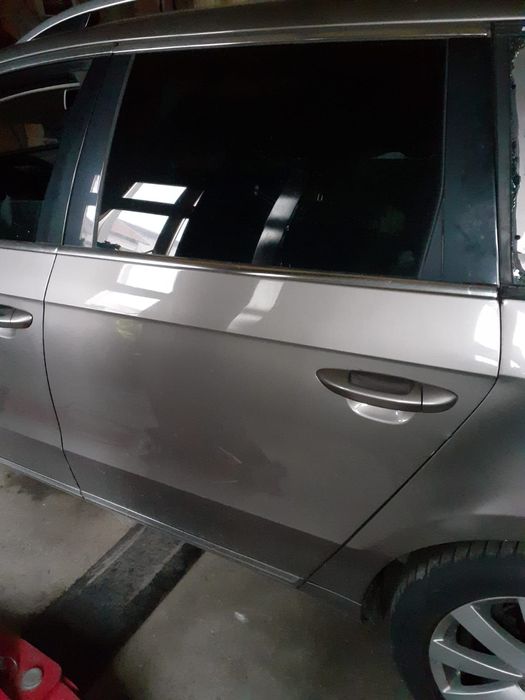 Usa dreapta stanga fata spate Vw Passat B7 break