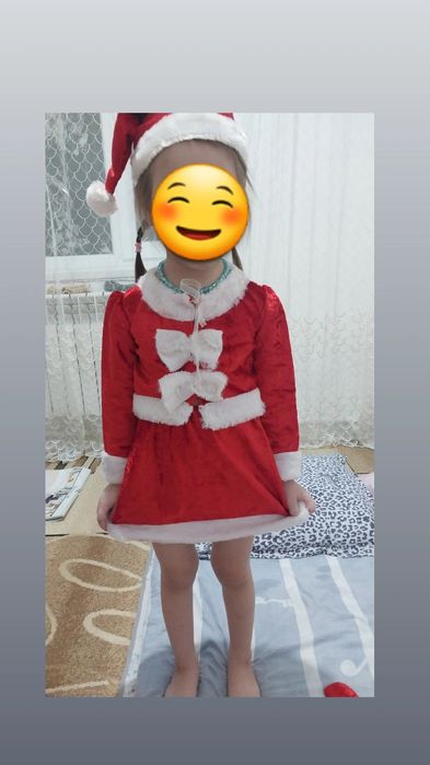 Костюм Санты клауса для девочки 3-4 года.