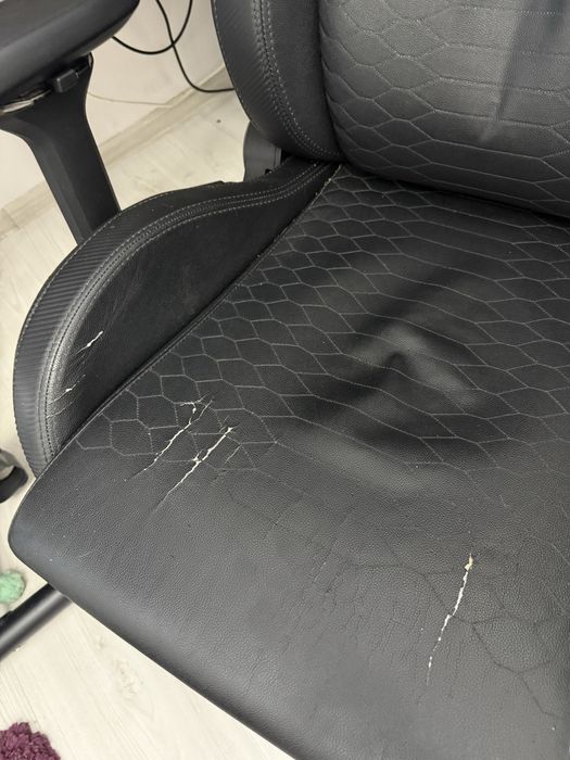 Scaun gaming Razer Iskur Black