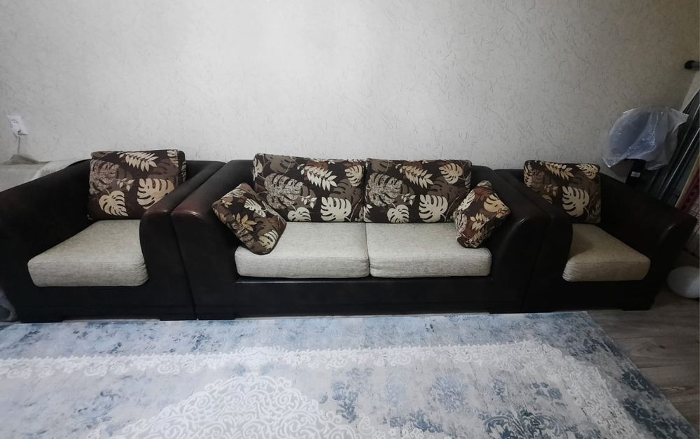 Продам домашний уголок,Диван, кресла