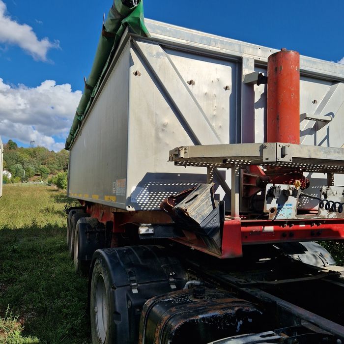 De vanzare ansamblu basculabil Volvo FM 400 , Volvo FH 440 si 2 semire