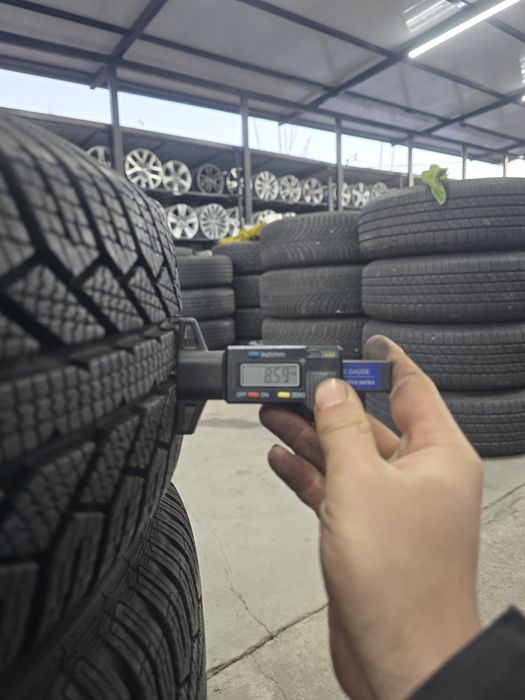 4 Броя 195/65/15 Semperit 2x8,6mm 2x7,6mm