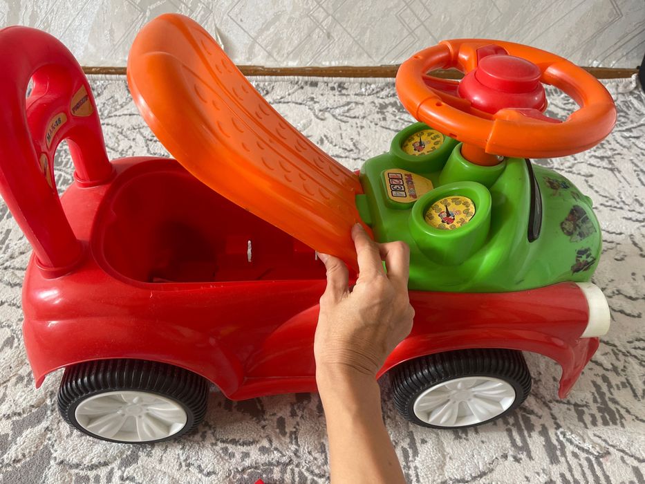 Машина игрушка для детей