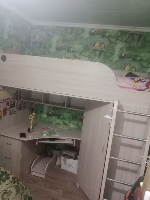 Продам кровать чердак.