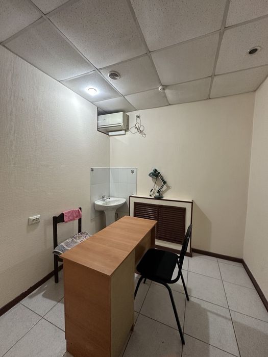 Очень срочно Продаётся не жилое помещение 127 кв, ориентир: Гламур