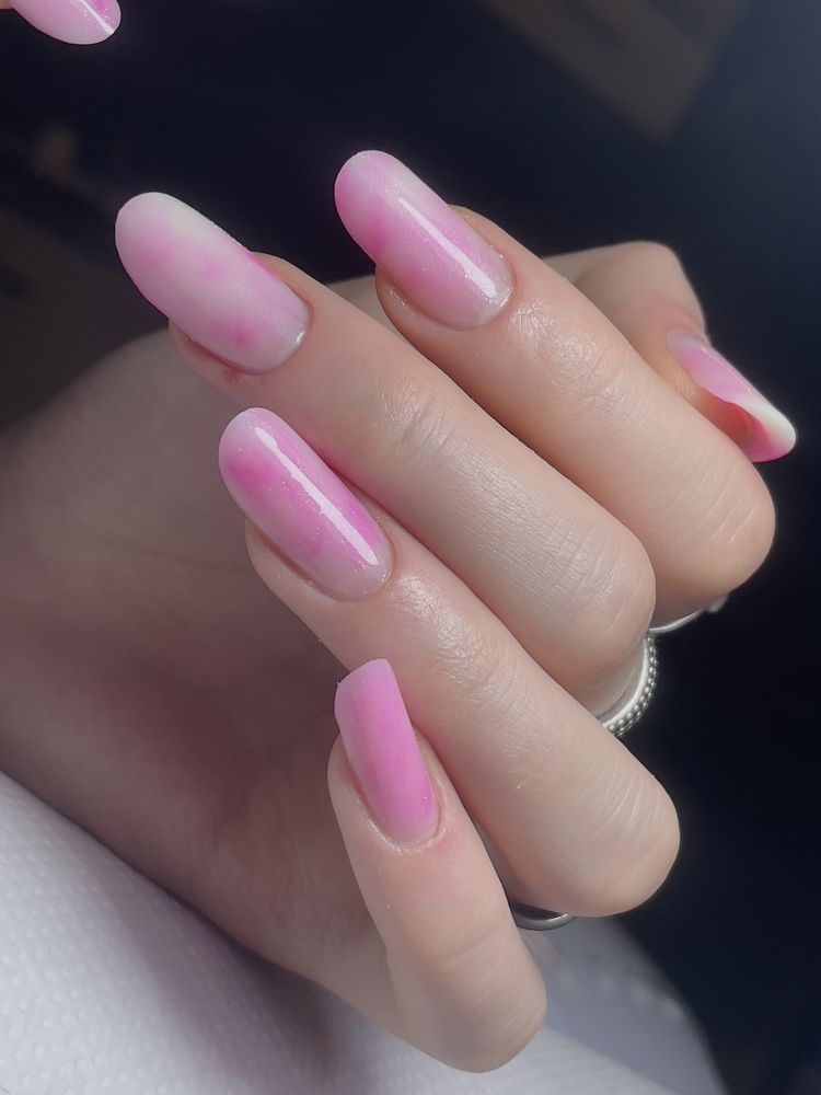 Unghii cu gel, manichiura si pedichiura semi