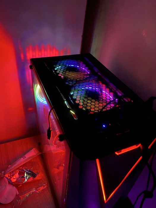 Vand pc de gaming