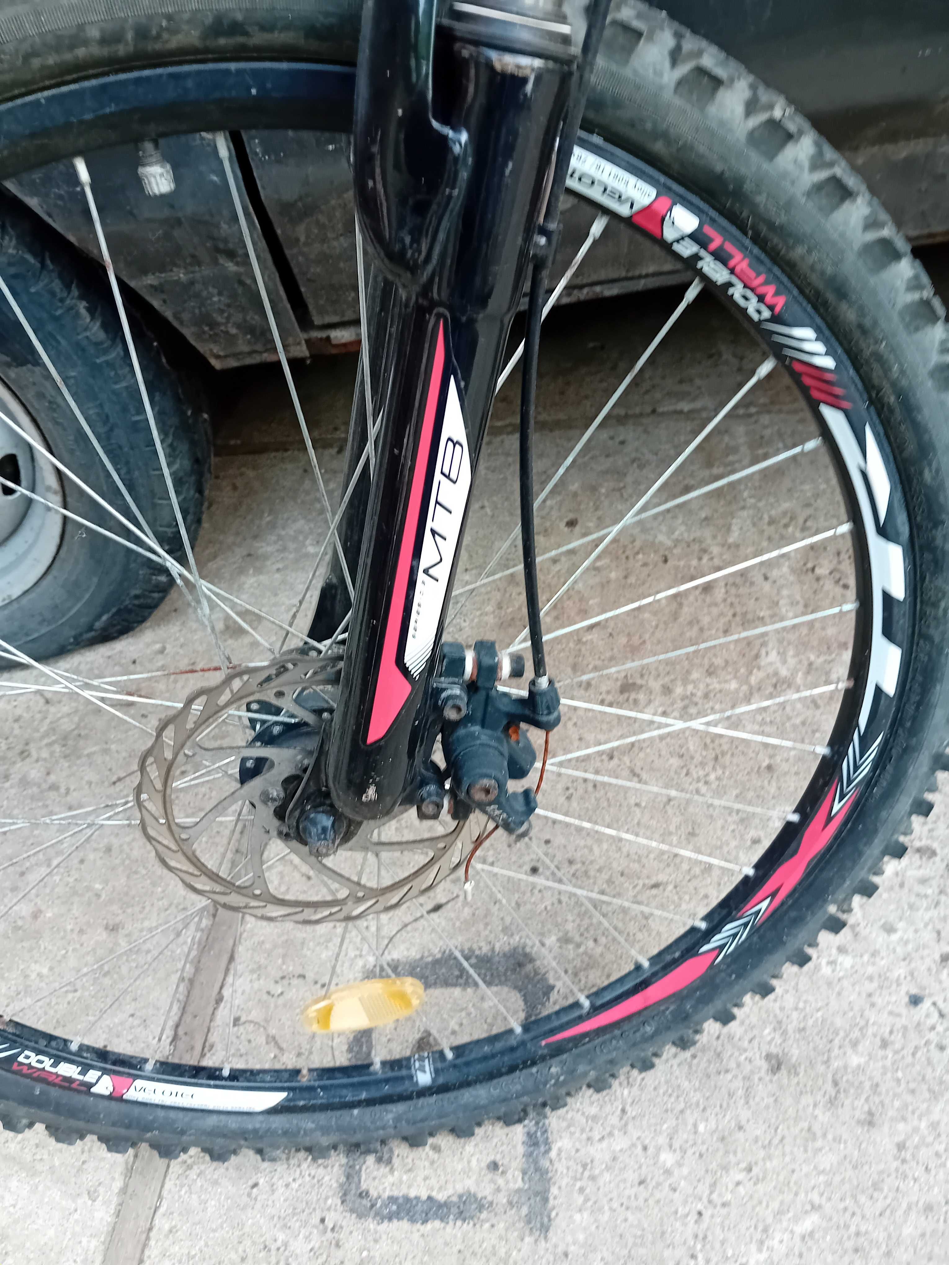 Vînd.  2 biciclete
