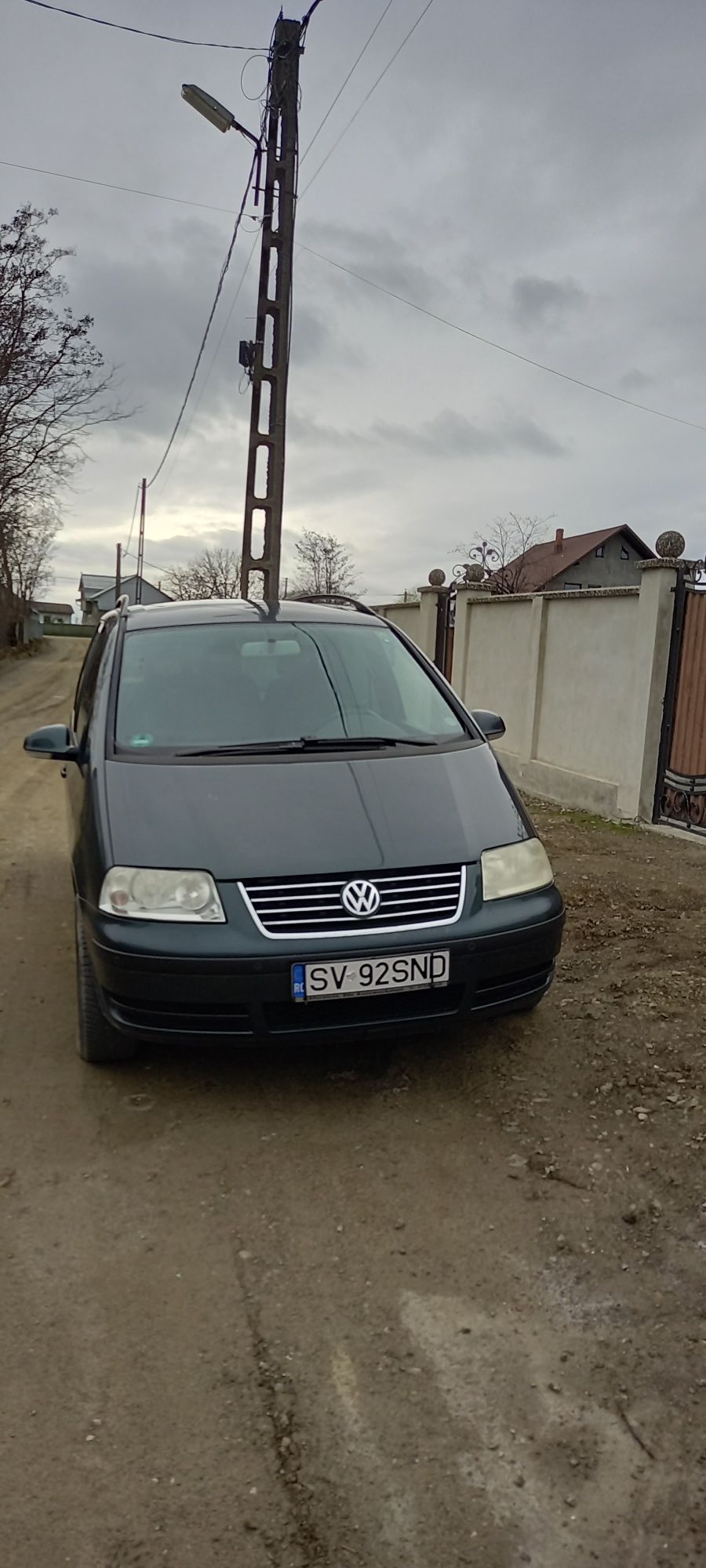 Vând volkswagen sharan 1.9 tdi an 2005