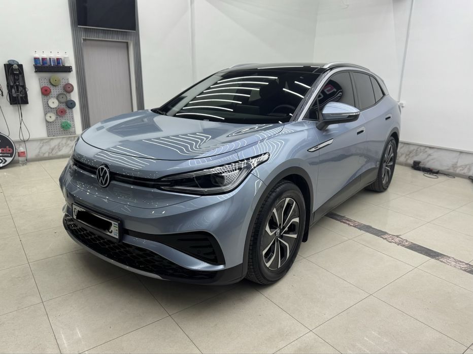 Volkswagen ID 4  X pure sotiladi 2021 yil