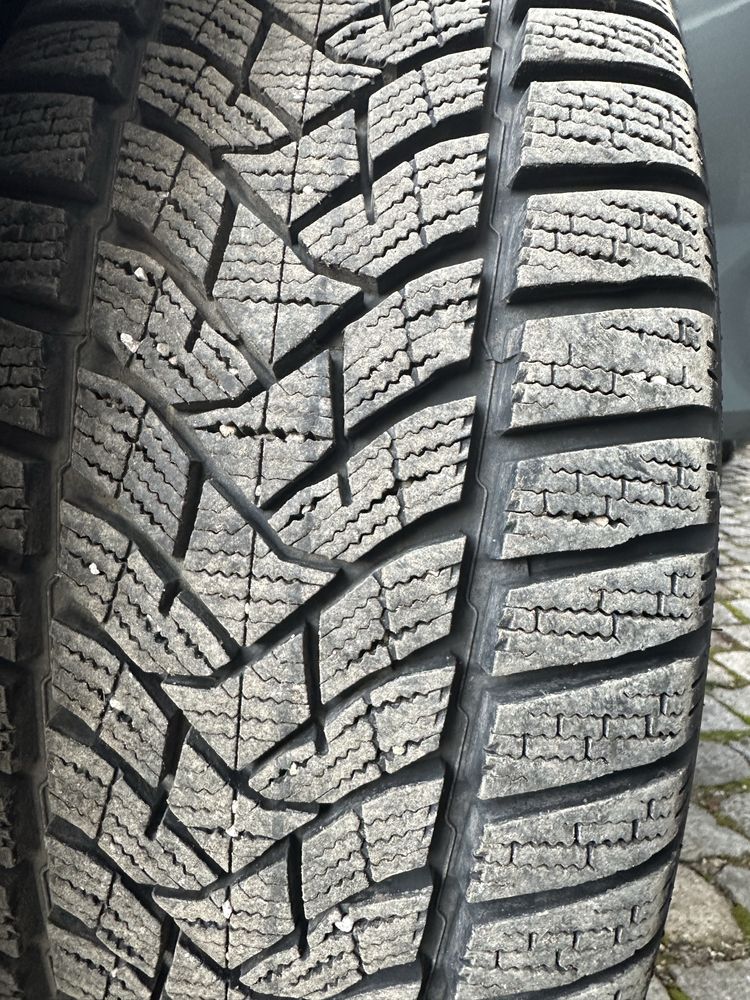 Зимни гуми Dunlop Winter Sport 5 17” 225/50 17 Dot 22