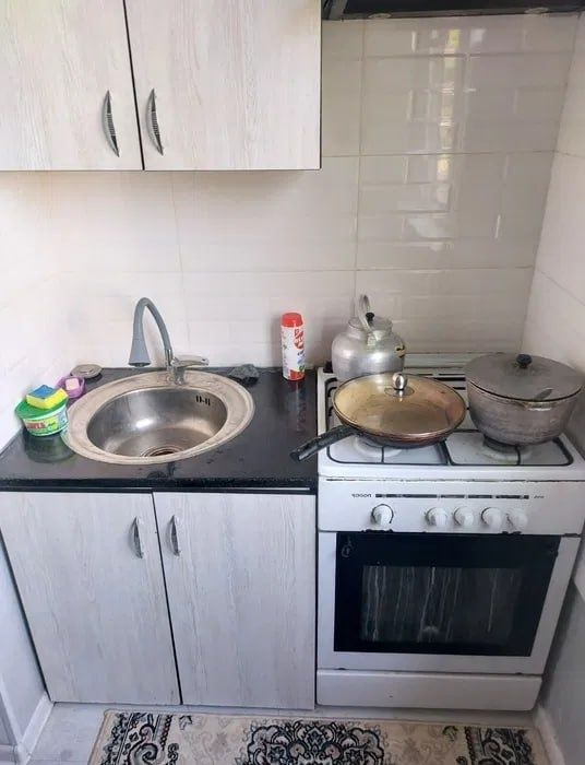 Shayhontohur rayon tinchlik metroda 2 xonali kvartira ijaraga beriladi