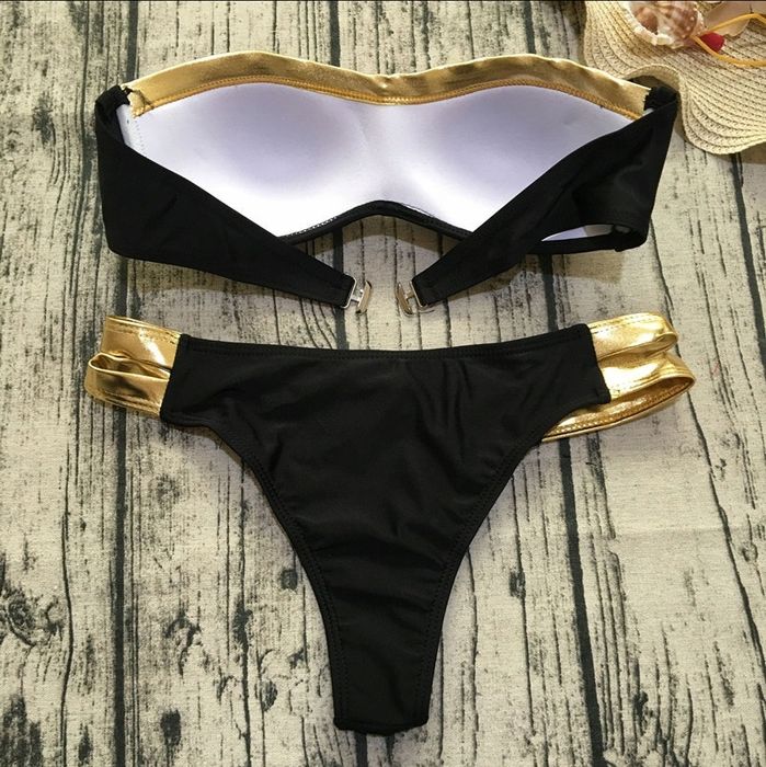 Costum de baie nou