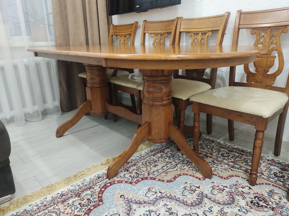 Продам гостевой стол