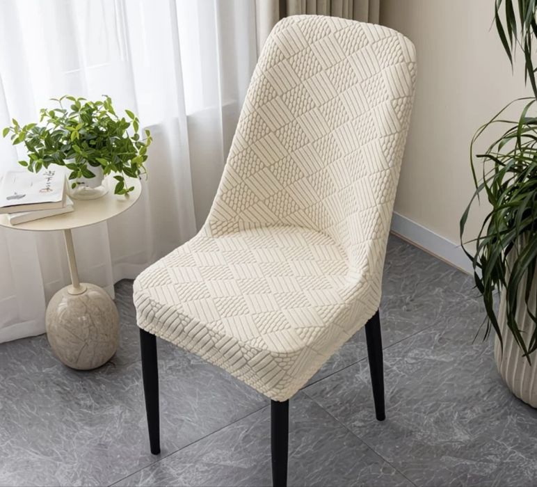 Продам чехлы на стулья 4шт