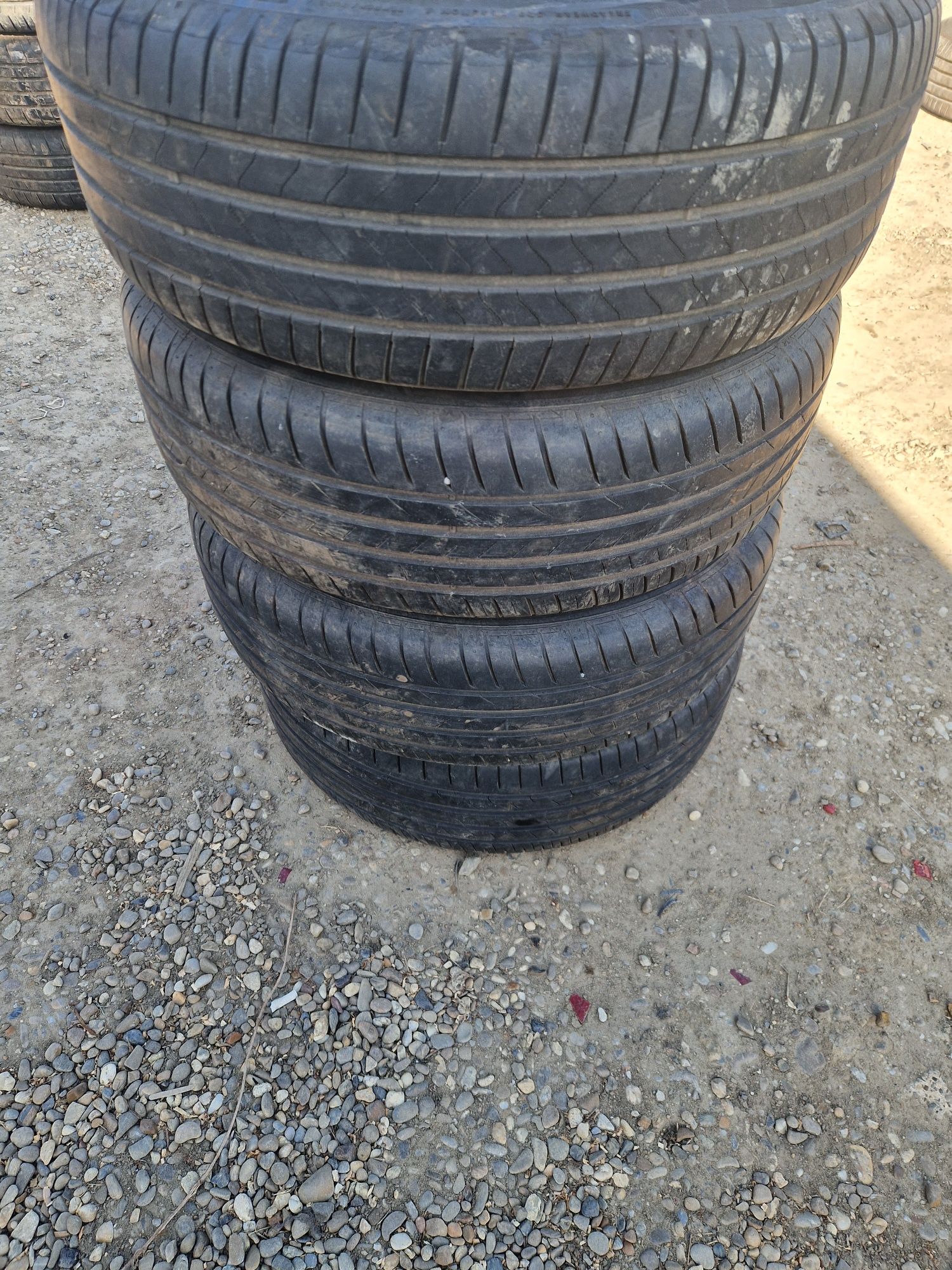 Roti Nissan Qashqai 2016 R18