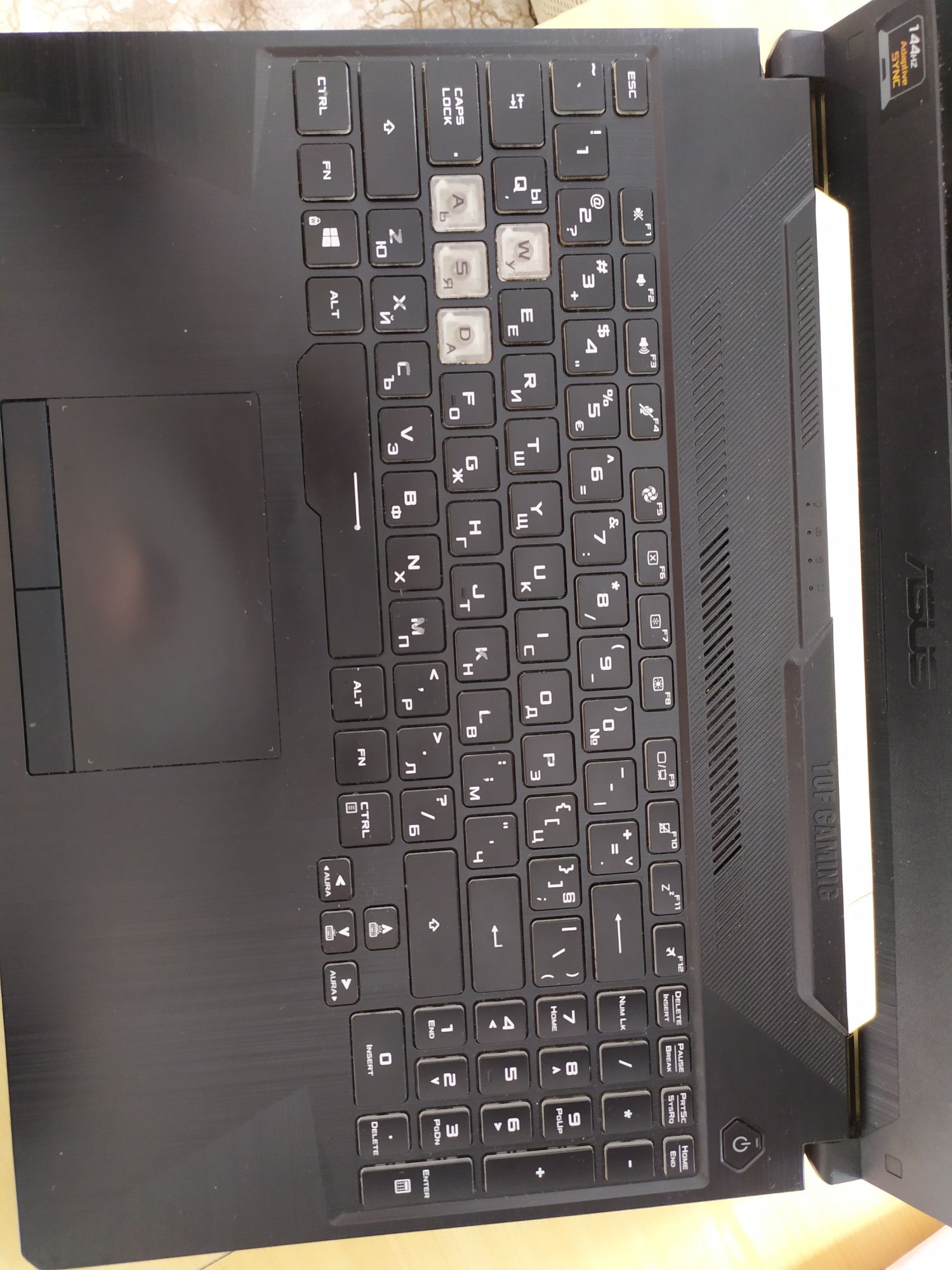 Asus TUF gaming A15 Ryzen 7 4800H gtx 1660 ti