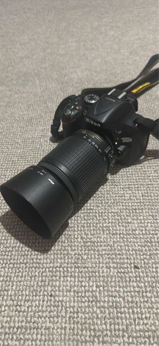 Aparat foto Nikon D5200 cu accesorii