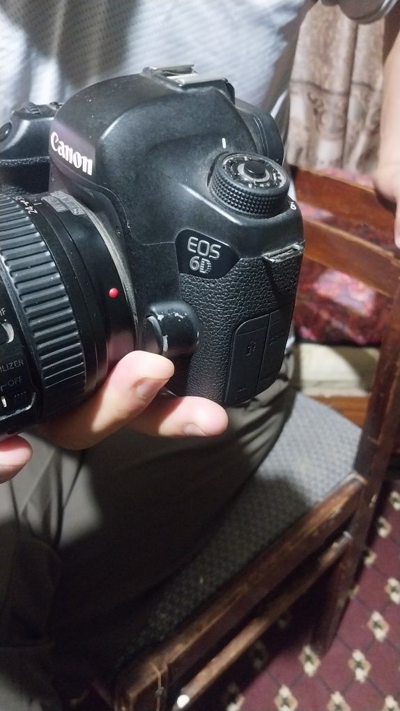 Canon d6 factory aparat