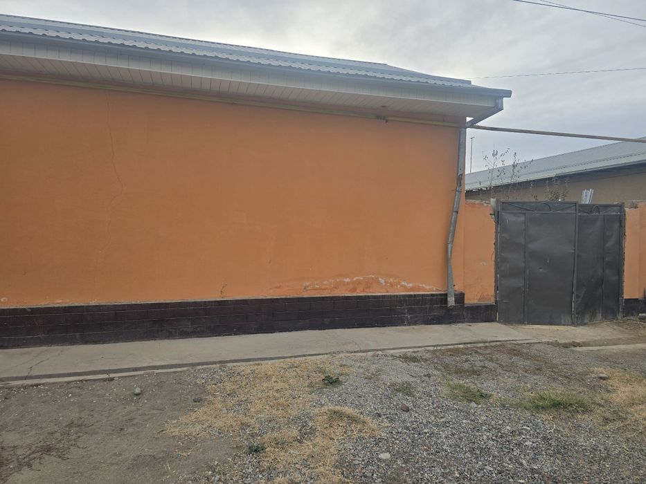 Срочно продаётся земельный участок.  Можно три сотки, можно четыре,