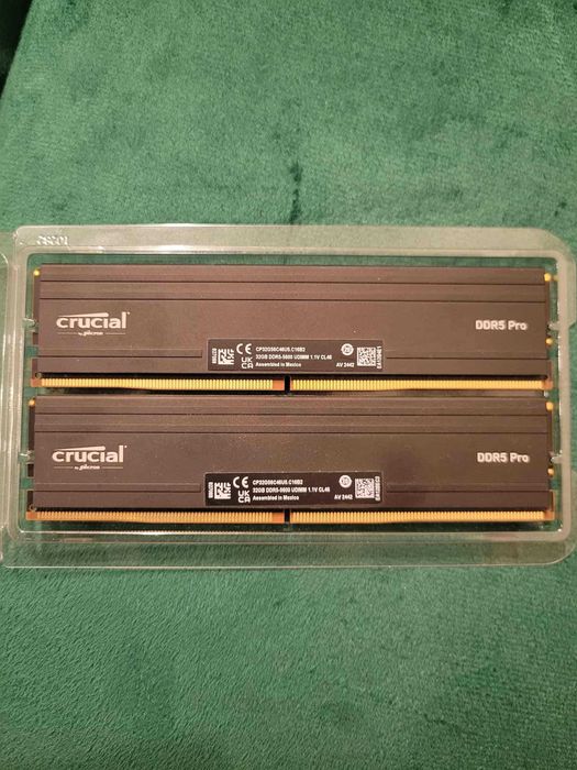 RAM Памет 2x32GB DDR5 5600 MHz Crucial Pro CP2K32G56C46U5 - като нова