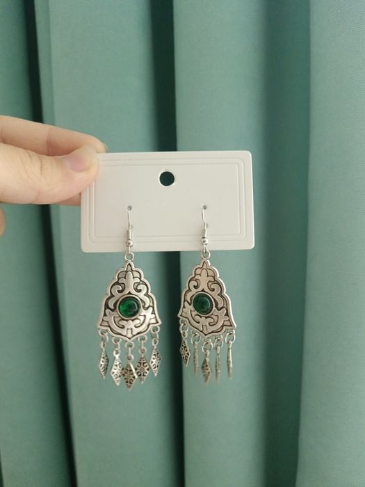 Национальные серьги ручной работы