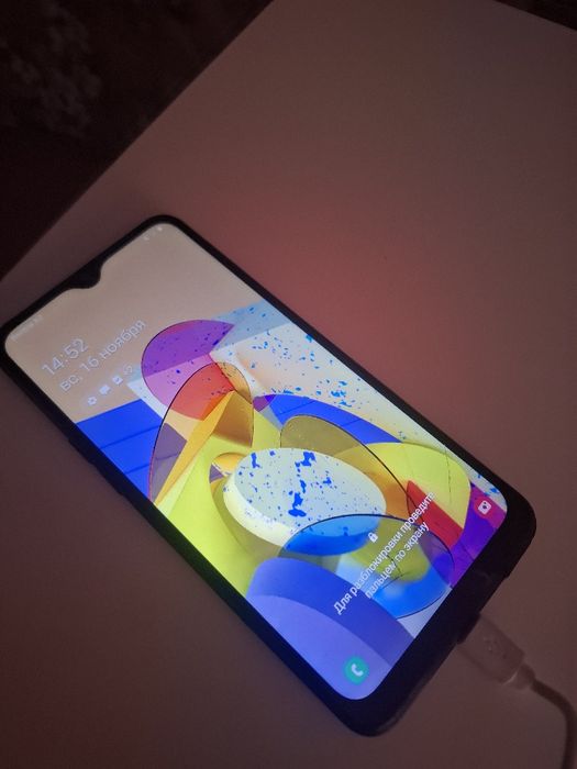 Продам телефон б/у